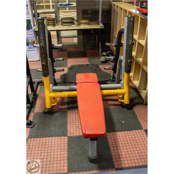MATRIX FITNESS BREAKER OLYMPIC FLAT BENCH