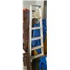 Image 1 : ALUMINUM LADDER 6'