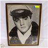 Image 1 : VINTAGE FRAMED BLACK+WHITE PORTRAIT