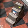 Image 1 : PET STEPS