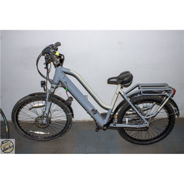 POLICE SEIZED: ROOK SURFACE 604 (GREY) BIKE 26"
