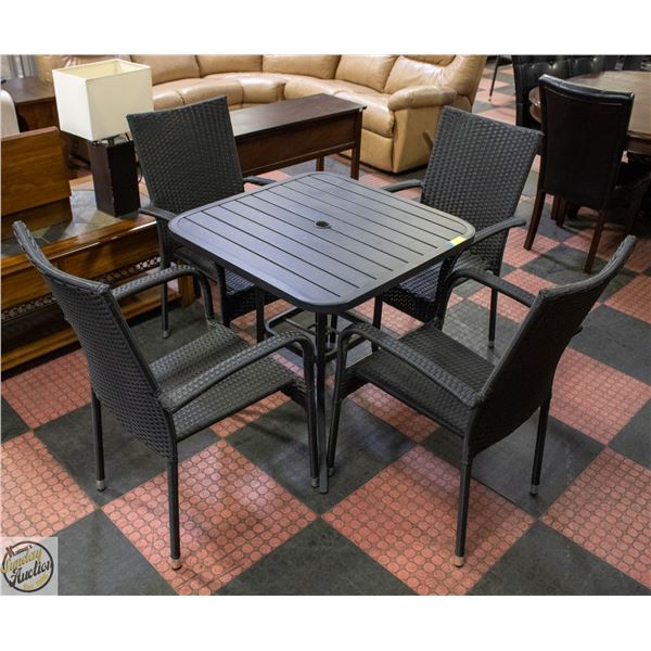 SMALL PATIO TABLE W/4 STACKING WOVEN STYLE CHAIRS
