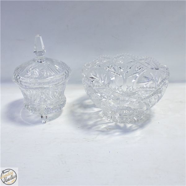 VINTAGE CUT CRYSTAL GLASS BOWL FEATURING PINWHEEL