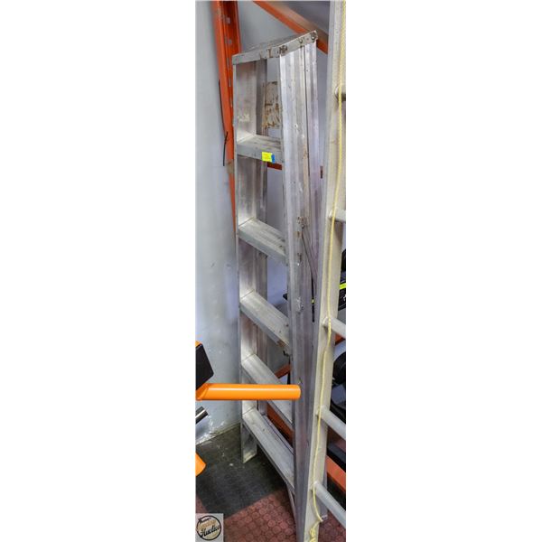 12FT ALUMINUM LADDER