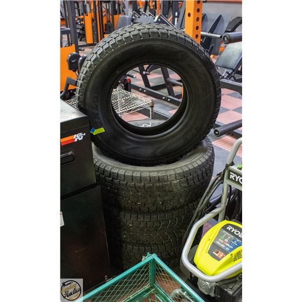 SET OF 4 DUNLOP STUDLESS 255 70R16 TIRES