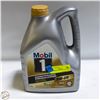 Image 1 : 4.4L MOBILE10W20 SYNTHETIC OIL