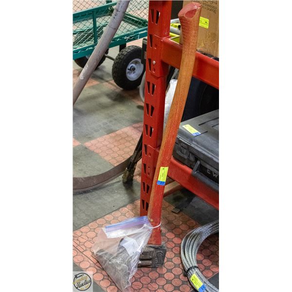 SPLITTING AX AND STEEL SPLITTING WEDGE