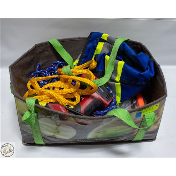 LOT W/TOW ROPE, RACHET STRAPS, RUBBER STRAPS TOOLS