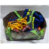 Image 1 : LOT W/TOW ROPE, RACHET STRAPS, RUBBER STRAPS TOOLS