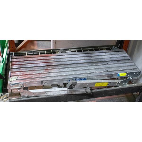 FOLDING ALUMINUM WORK PLATFORM