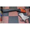 Image 1 : BLACK & DECKER LEAF BLOWER/VACUUM