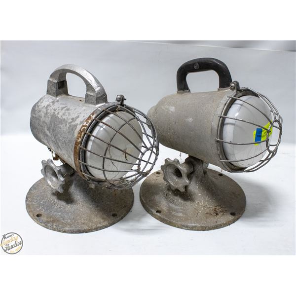 VINTAGE INDUSTRIAL WORK LIGHTS