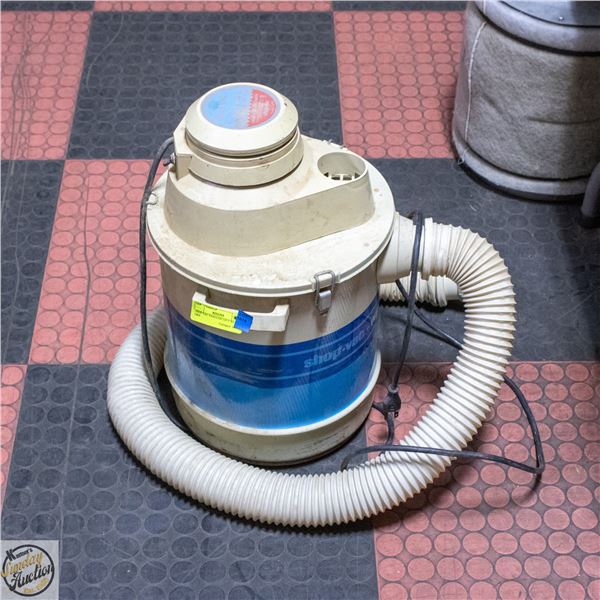 SHOP VAC 4 GALLON 120 V WET / DRY