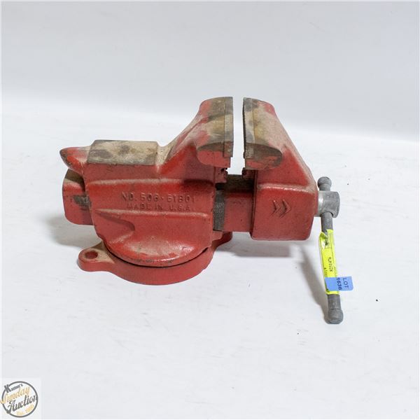 RED BENCH VISE