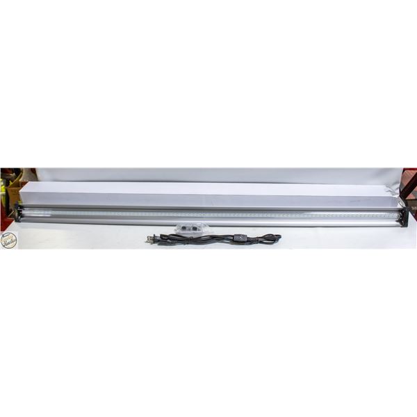 4 FT LED GROW LIGHT 6400K 48 W