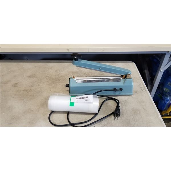 IMPULSE SEALER AND ROLL OF BAGS