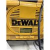 Image 3 : PORTABLE DEWALT RADIO, WORKING