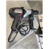Image 2 : CRAFTSMAN 1/2 " HAMMER DRILL IN HARD CASE. WORKING