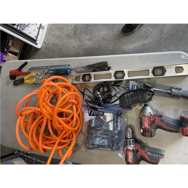 STRONGBOX PLASTIC TOTE WITH MAKITA DC18RC LITHIUM CHARGER, MILWAUKEE DRILL DRIVER, IMPACT DRIVER, MO