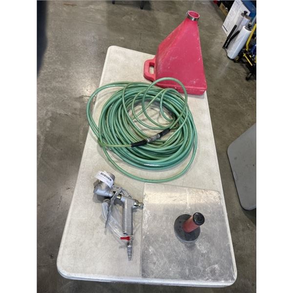 GRAVITY FED DRY HOPPER GUN WITH RED HOPPER, AIRLINE HOSE AND DRYWALL HAWK