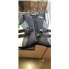 Image 2 : 3 LIFE JACKETS
