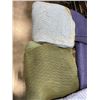 Image 3 : 5 MOVING BLANKETS