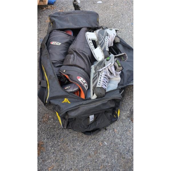 HOCKEY BAG WITH SKATES AND GEAR