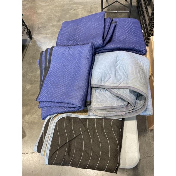 5 MOVING BLANKETS