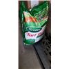 Image 2 : 19.8 KG BAG SCOTTS TURF BUILDER LAWN FOOD