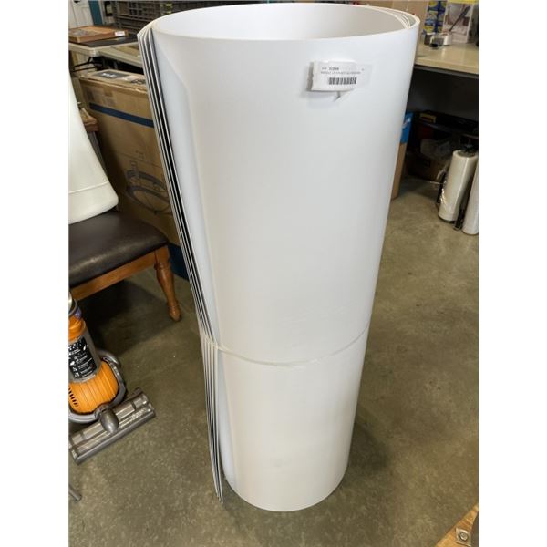 BUNDLE OF 5 PLASTICIZED CARDBOARD SHEETS, 4FT X 8FT