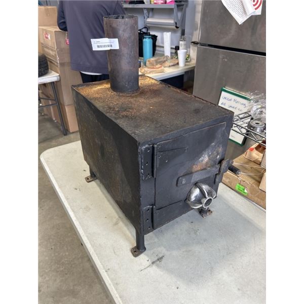 VINTAGE CAST IRON WOOD BURNING MINI STOVE