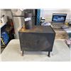 Image 2 : VINTAGE CAST IRON WOOD BURNING MINI STOVE