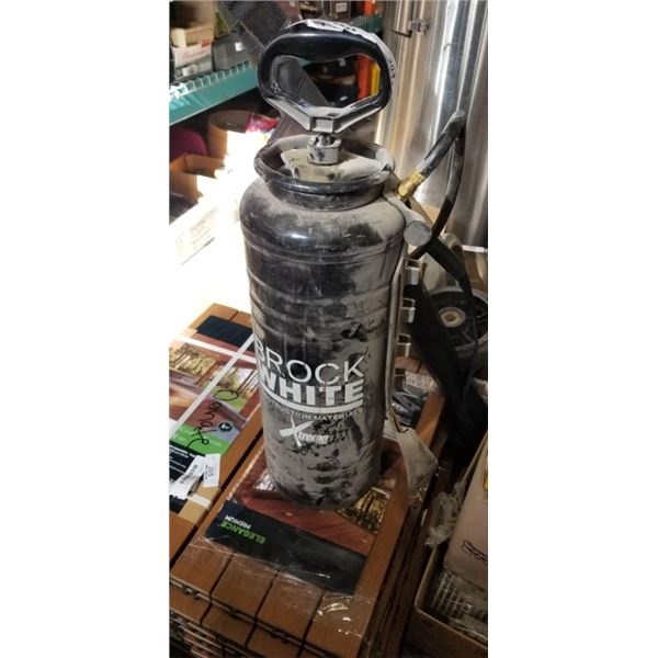 BROCK WHITE XTREME PRESSURE SPRAYER