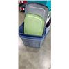 Image 3 : LARGE LOT OF ASSORTED STORAGE TOTES, 1 LID