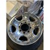 Image 3 : 2011 RAM 3500 STEEL WHEEL WITH CHROME FACE
