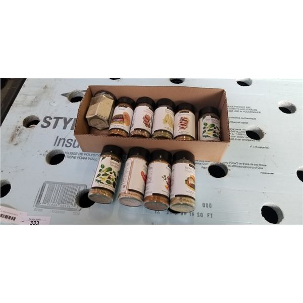 TRAY OF 10 NEW ASSORTED EPICURE SPICES AND SEASONINGS