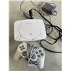 Image 3 : SONY PS1 WITH ORIGINAL CORDS AND CONTROLLER