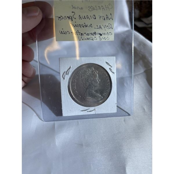 RARE 1981 PRINCE CHARLES AND LADY DIANA SPENCR ROYAL WEDDING COMMEMORATIVE COIN, 1 CROWN