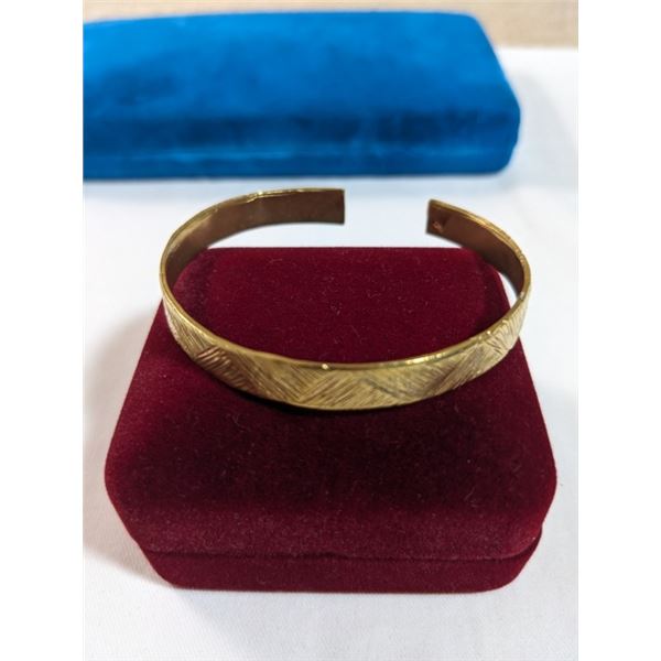 VINTAGE GOLD TONE OPE CUFF BANGLE, HALLMARK