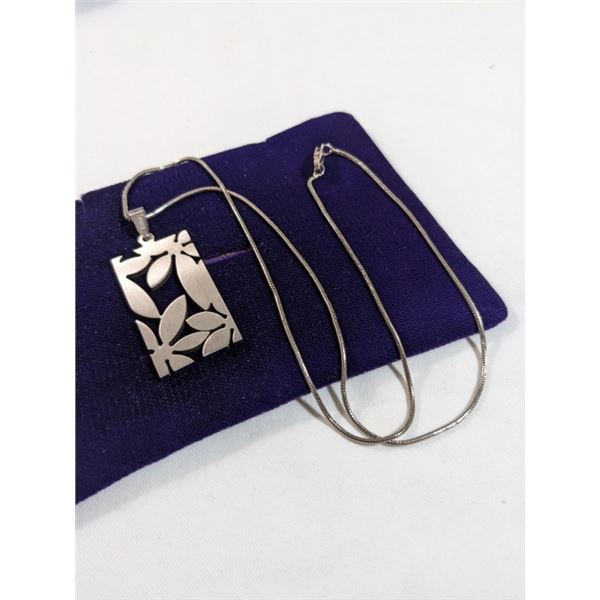 TARAXCA STAINLESS STEEL PENDANT W/ 925 STERLING SILVER SNAKE SKIN CHAIN NECKLACE