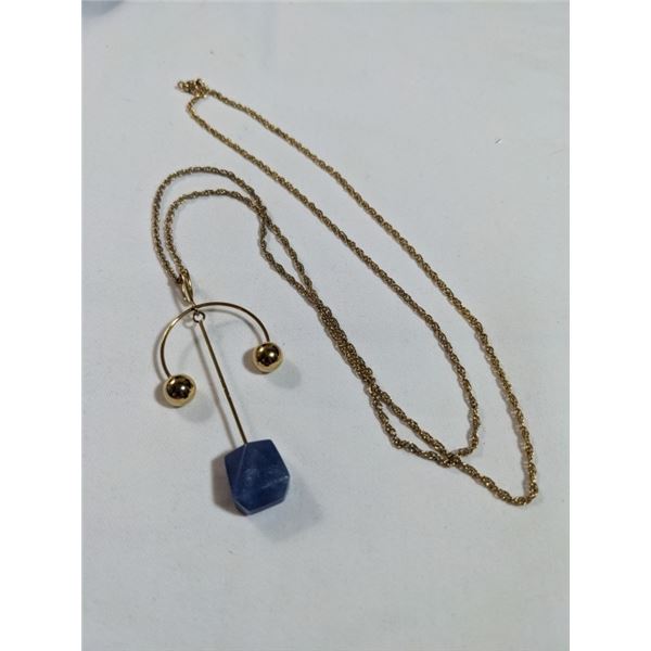 EXTRA LENGTH GOLD TONE W/ GREEN JADE PENDANT NECKLACE