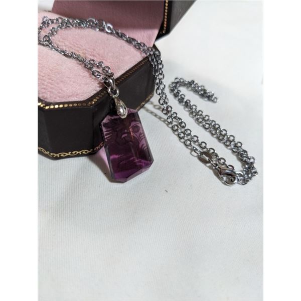 WHITE GOLD PLATED CHAIN W/ REVERSED CARVED DRAGON PENDANT NECKLACE, MARKED 18K GP