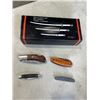 Image 1 : MINI DECORATIVE SAMURAI SWORD SET WITH STAND AND POCKET KNIVES