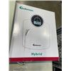 Image 3 : OKKOBI SOLAR FAN FOR CHICKEN COOP, ADAMSON HYBRID SCALE AND ADAMSON A21 SCALE