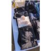 Image 10 : LOT OF NEW WOMEN'S CLOTHING SIZE SMALL APPROX 30PCS