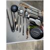 Image 3 : TRAY OF KITCHEN ITEMS INCLUDING 3 CHOPPING BOARDS, ROAST PAN, SPATULAS, BBQ FORK ETC