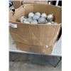 Image 3 : LARGE BOX OF CHRISTMAS ORNAMENTS