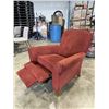 Image 3 : RED FABRIC PUSH BACK RECLINER