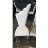 Image 4 : 3 ULTRA MODERN SIDE CHAIRS