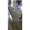 Image 5 : 3 ULTRA MODERN SIDE CHAIRS